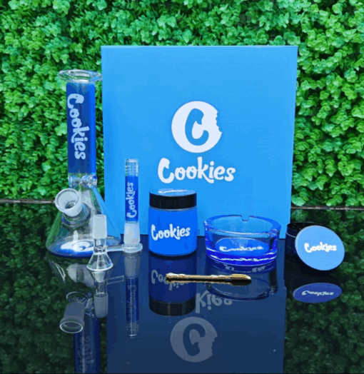 COOKIES Glass Waterpipe Gift Set