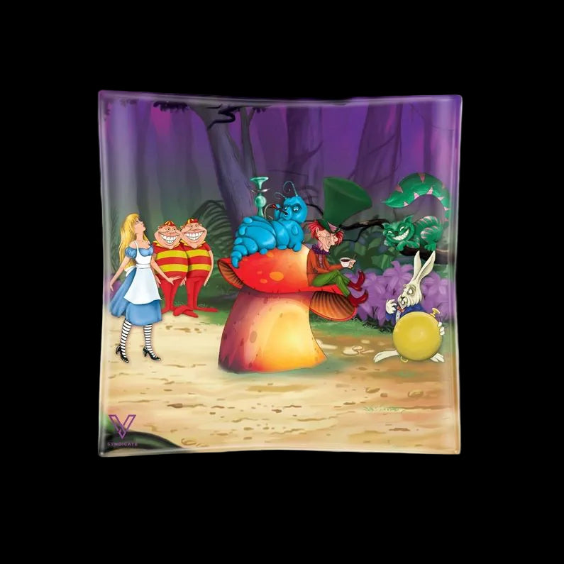 Blazin Ashtrays Glass Alice in Wonderland
